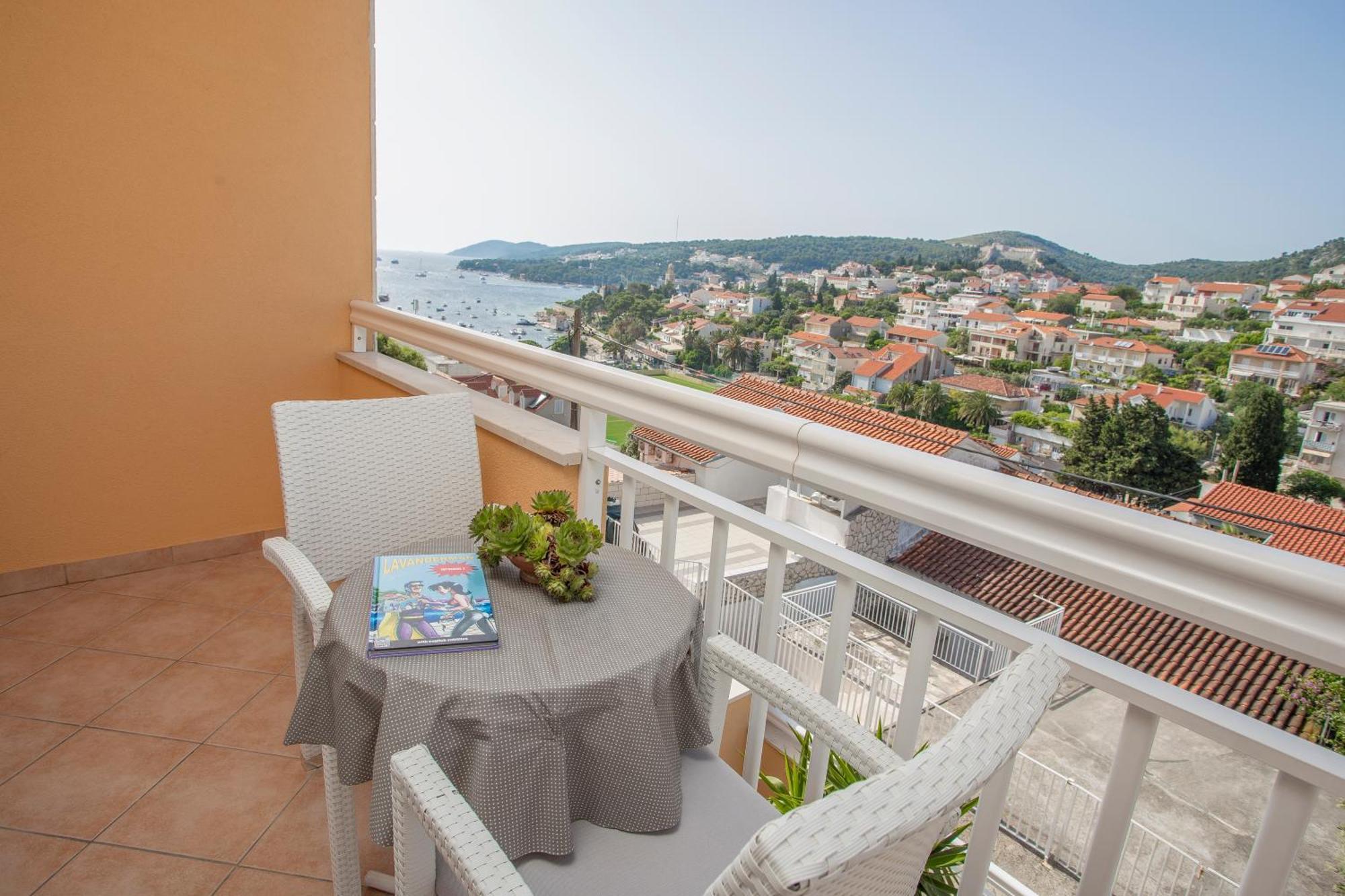 Apartments Sunny Elza Hvar Town Chambre photo