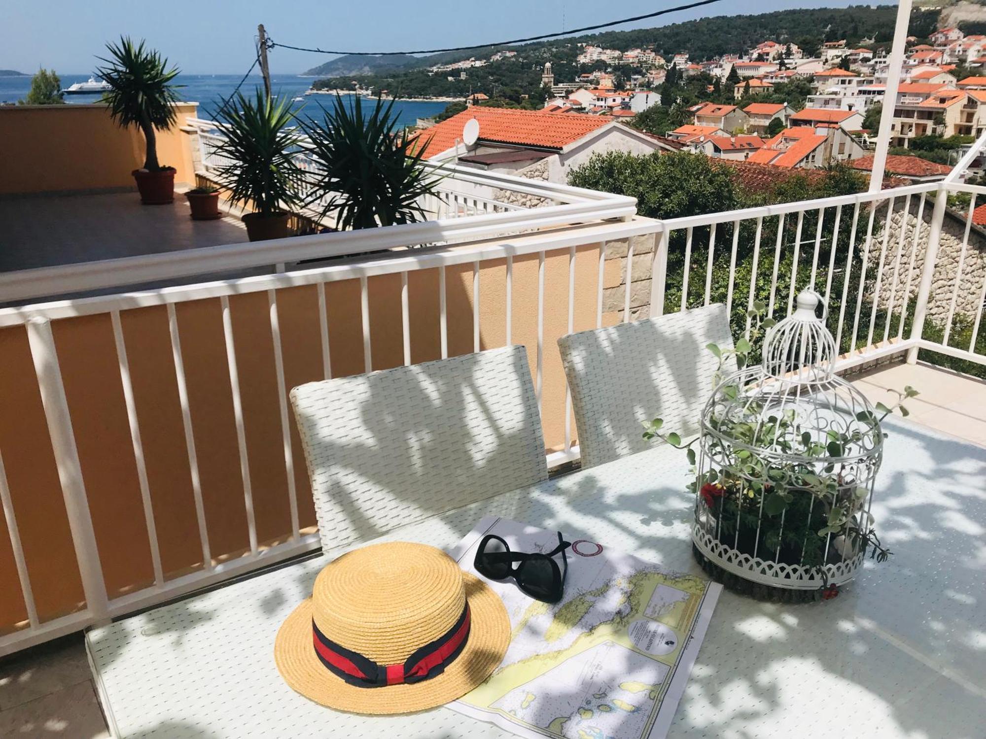 Apartments Sunny Elza Hvar Town Extérieur photo