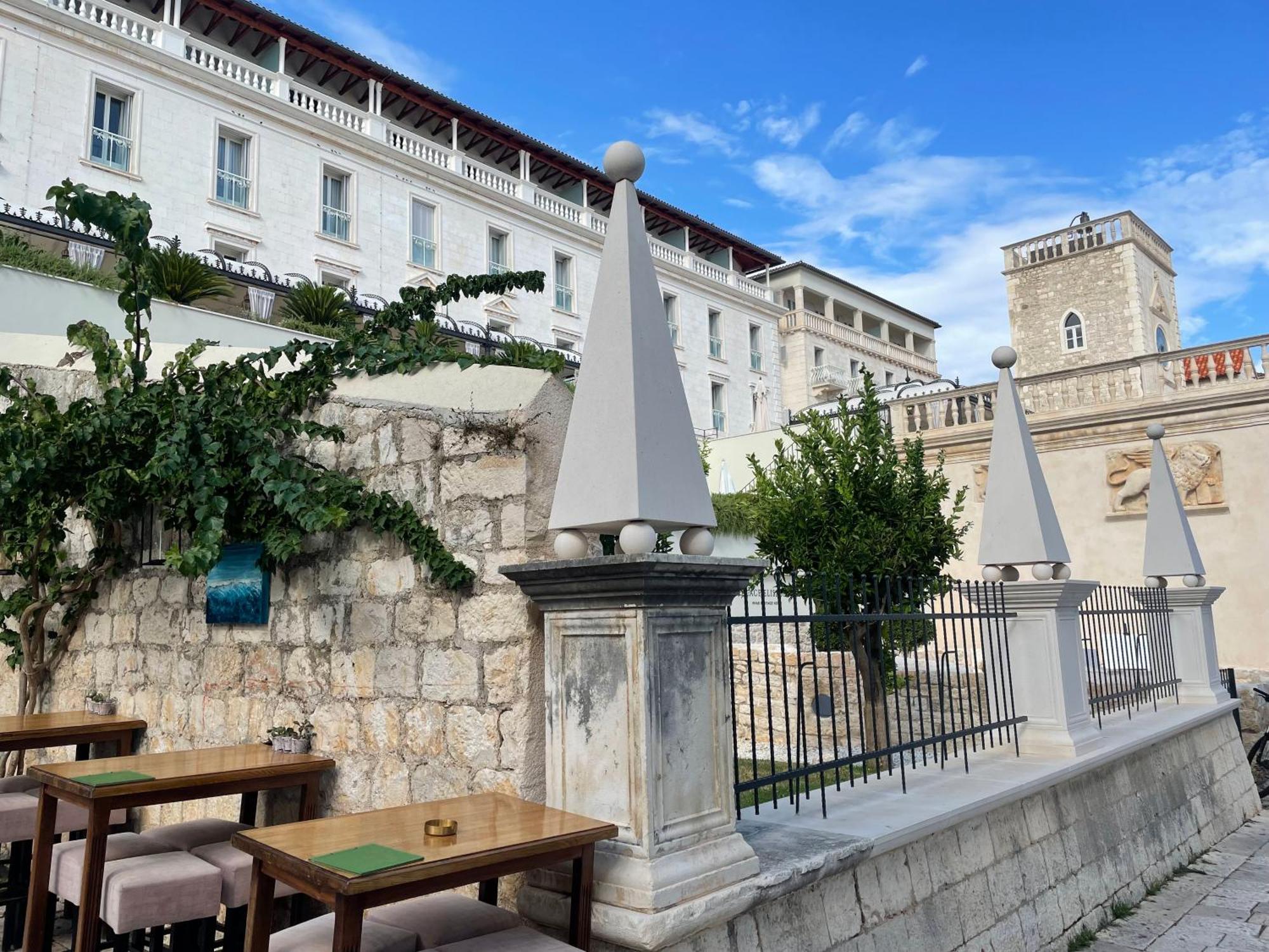 Apartments Sunny Elza Hvar Town Extérieur photo